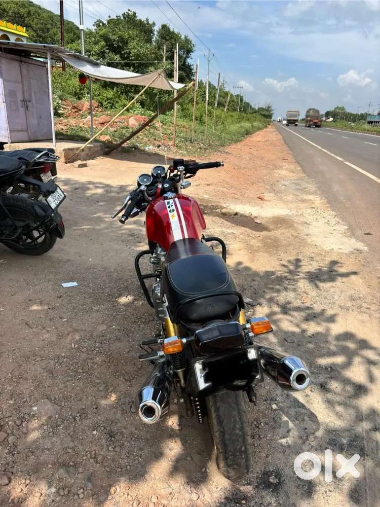 Gt650 rocker red  1.5 years old  well maintained