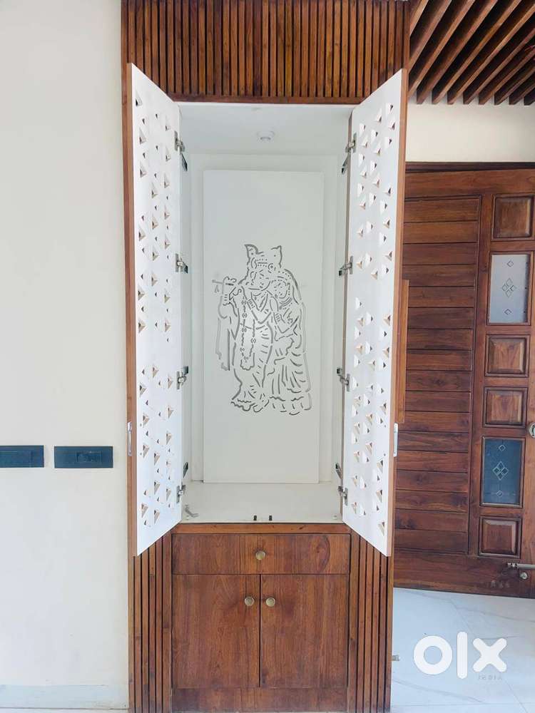 INDEPENDENT 3 BHK FLOOR WITH ROOF B ROAD SEC 21 PANCHKULA.