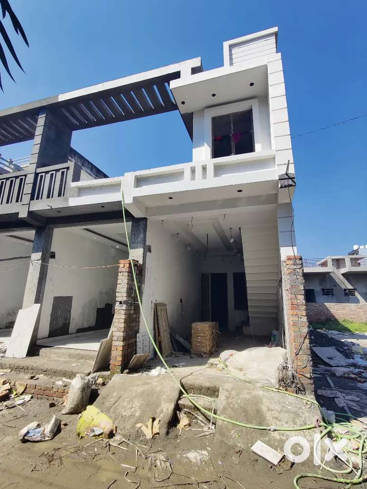 4BHK HOUSE WITH SHOP FOR SALE