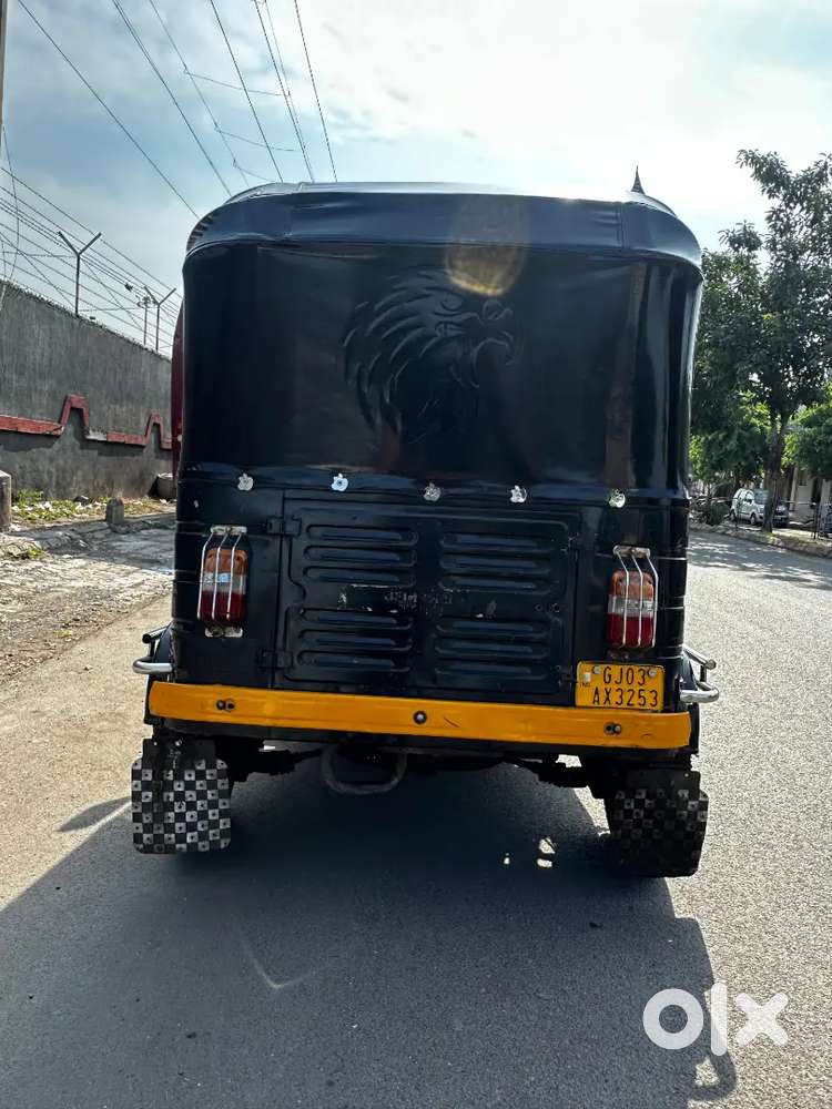 BAJAJ RE CNG IN EXCELLENT CONDITION