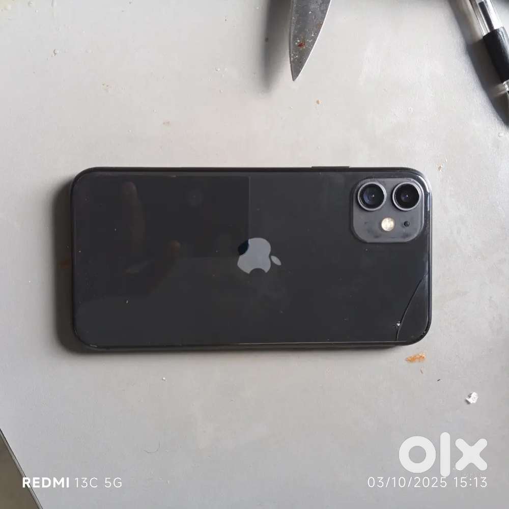Apple iPhone 11 – 64GB – Black