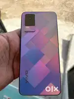 Vivo y73  new condition, bilkul new jesa ,bill nhi h ,charger ,box h