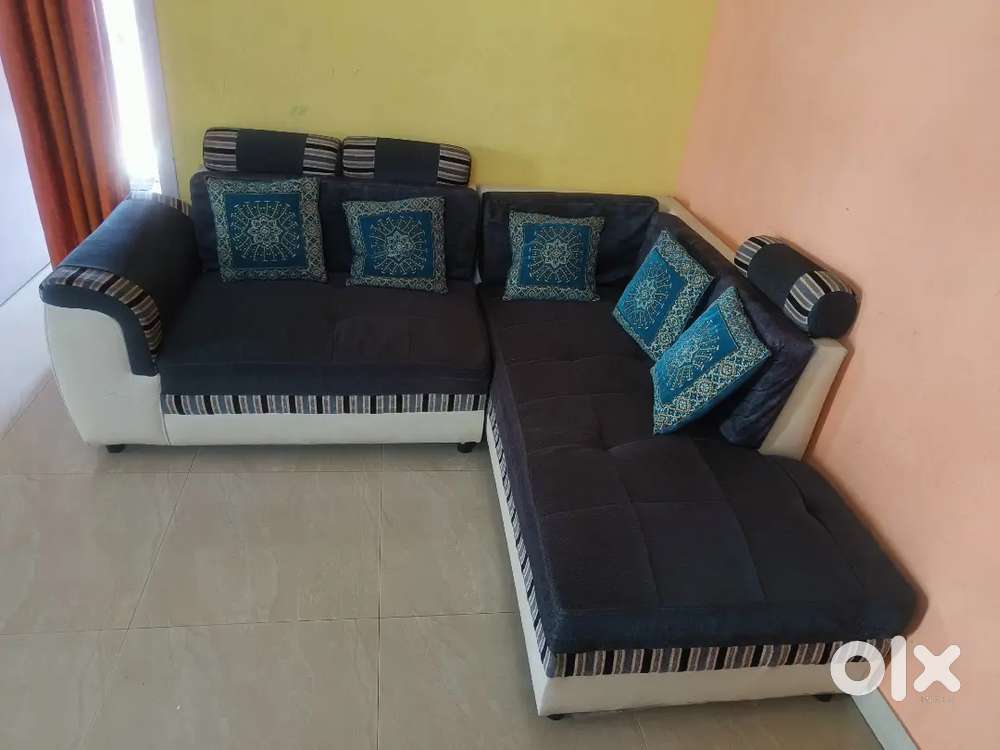L- shaped Sofa Set