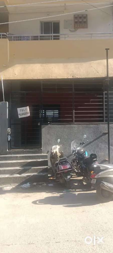 Shop available for rent