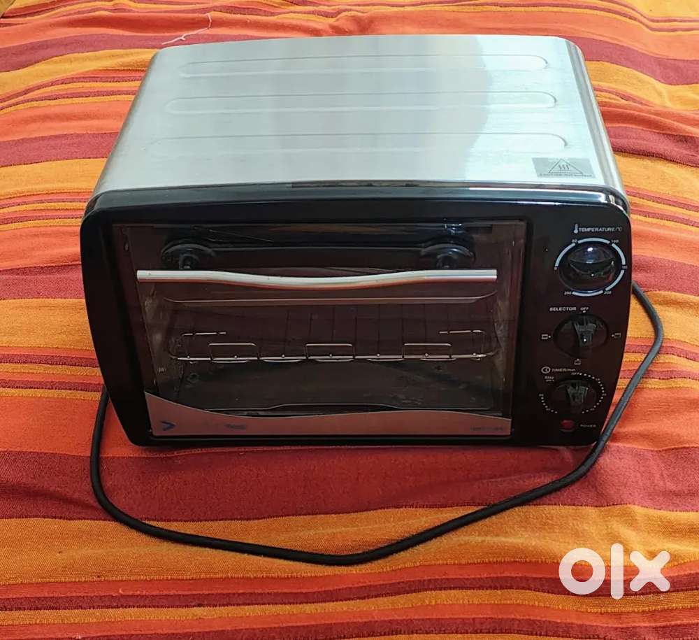 Bajaj Majesty 1603 T SS OTG and Crompton InstaServe Induction Cooktop