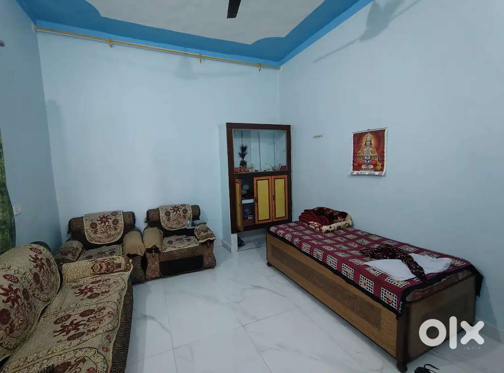 Need ya feemal roomate