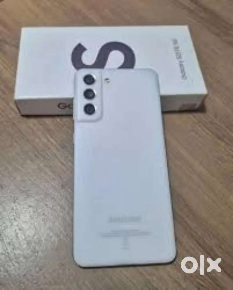 Samsung galaxy S21FE, 8\128, White colour