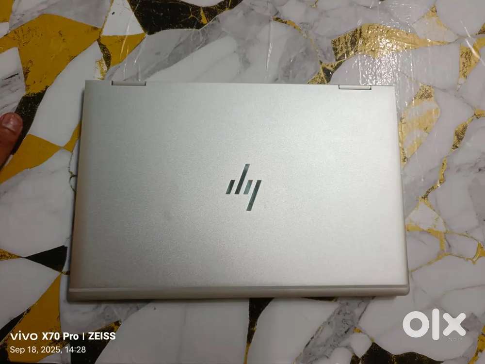 Hp Elitebook i5 x360 touch screen