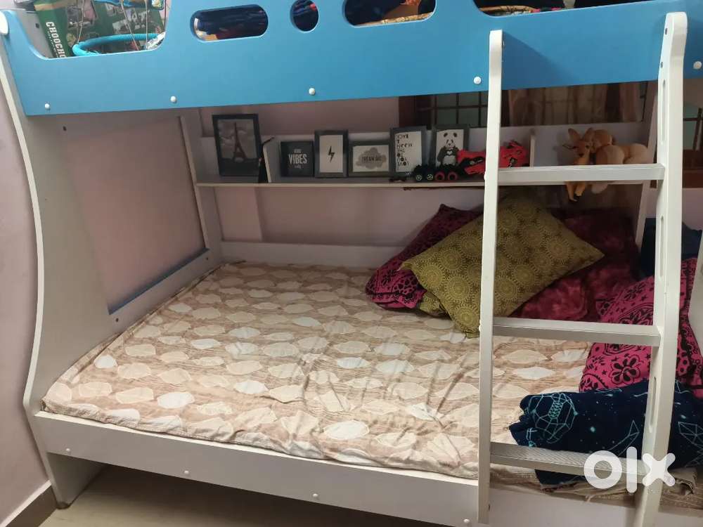Kids bunk bed