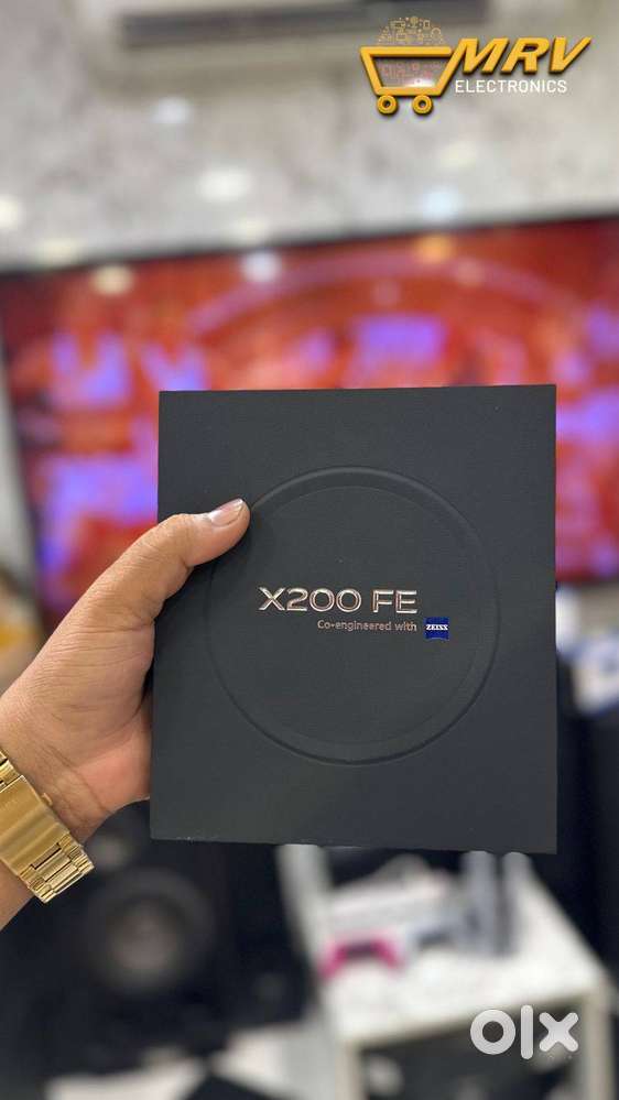 VIVO X200 FE 16/512GB BRAND NEW SEALED WITH CREDIT CARD EMI AVAILABLE