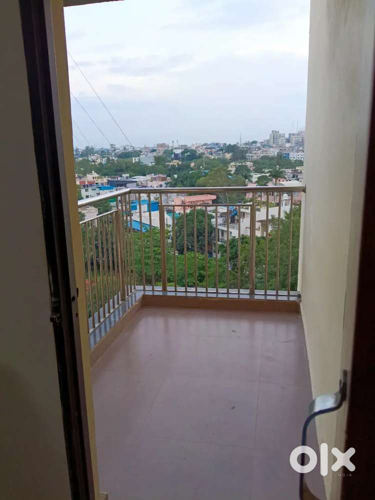 Sharing Flat Single rooms for FEMALE ONLY
