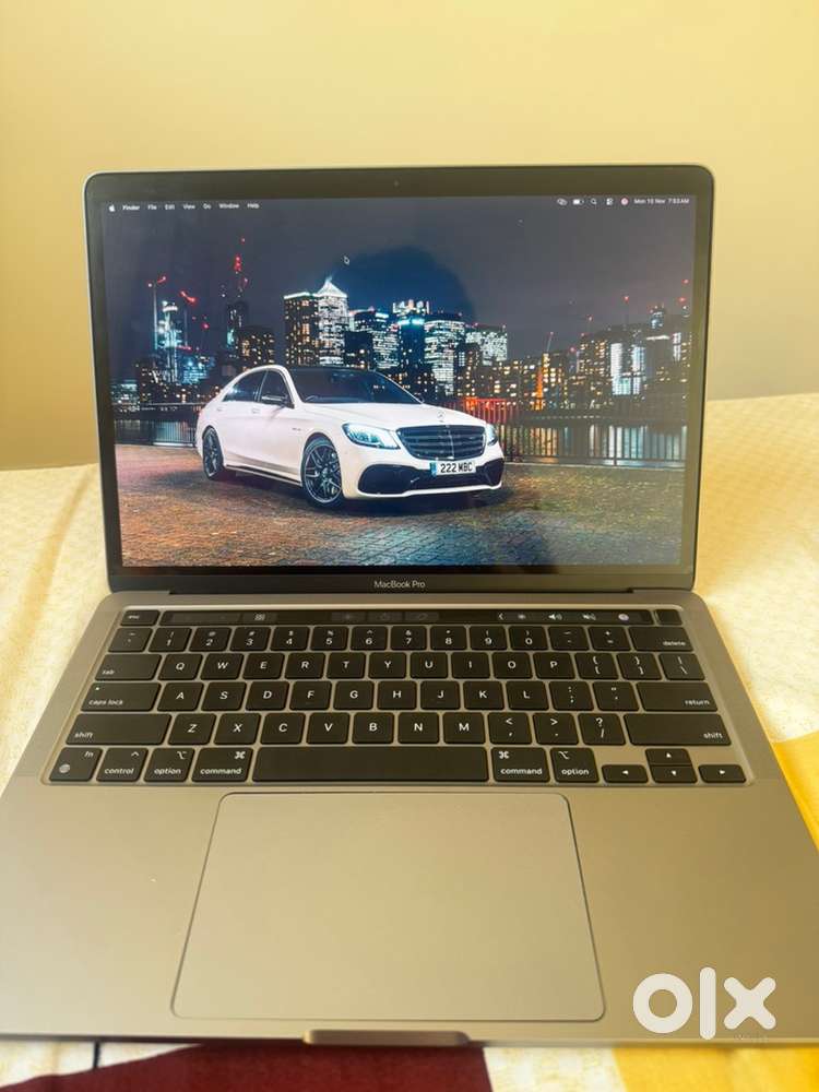 New Macbook pro m2 chip 8gb 512 gb