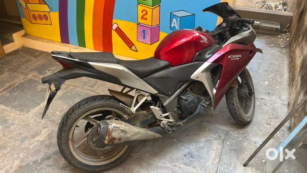 Honda cbr 250 r 2011 model Fancy number