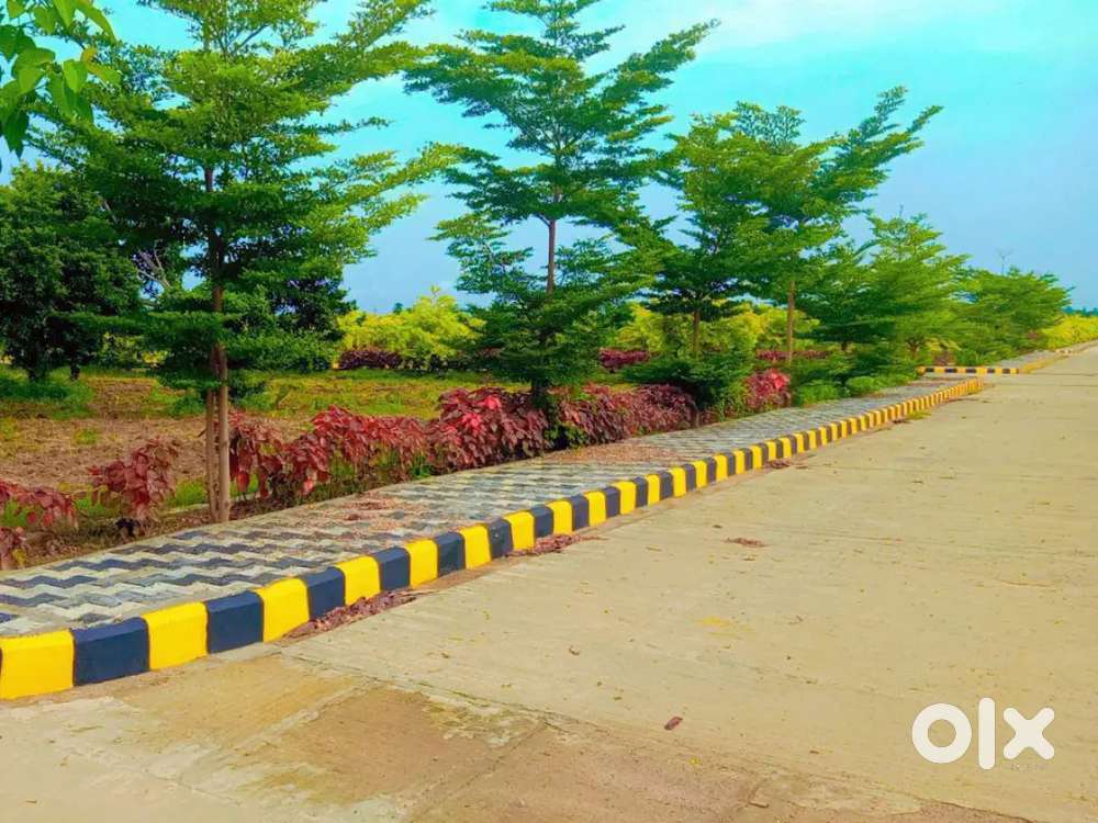 GATED COMMUNITY PLOT FOR SALE.