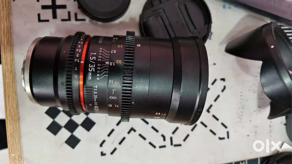Samyang/Rokinon 35mm T1.5 Cine MF Lens For Sony in Genuine condition