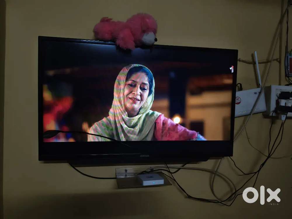 LED   HD  4k   42 ench