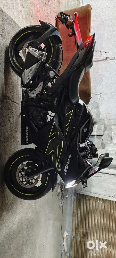 Gixxer Sf Sport Edition.
