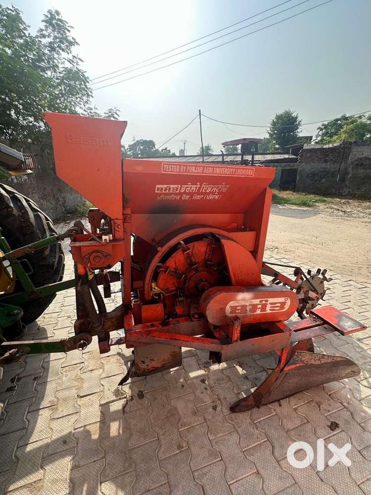 Potato Planter ਆਲੂ ਬੀਜਣ ਵਾਲੀ ਮਸ਼ੀਨ