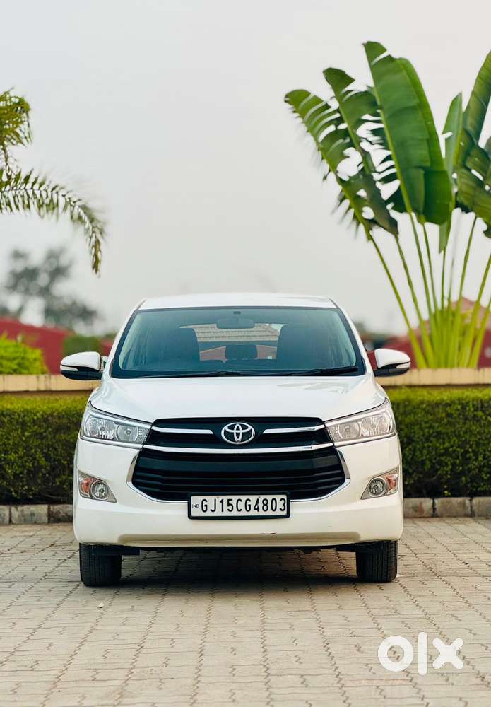 Toyota Innova Crysta 2.8 GX AT 8 Seater, 2017, Diesel