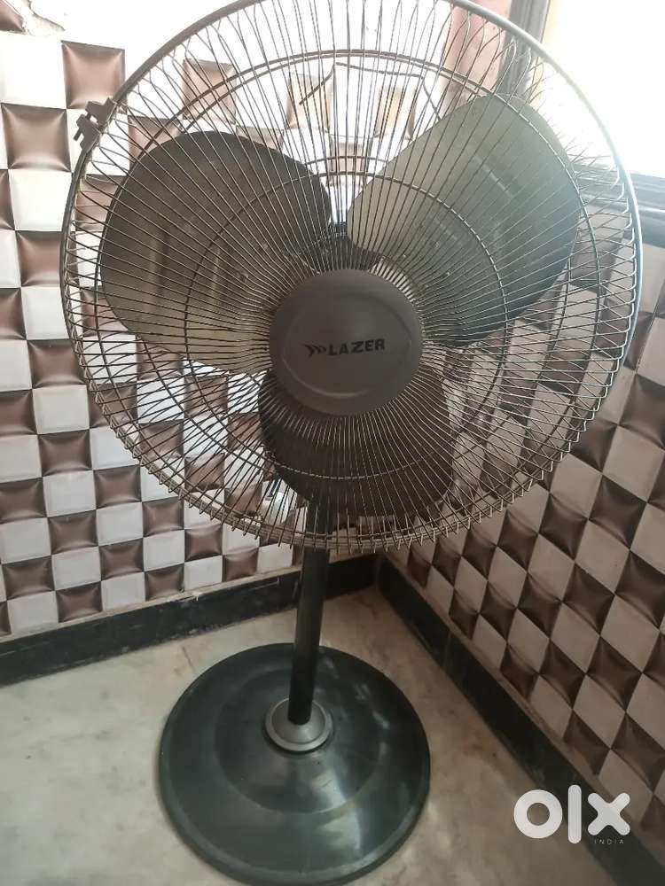 Heavy duty Grey color Table Fan