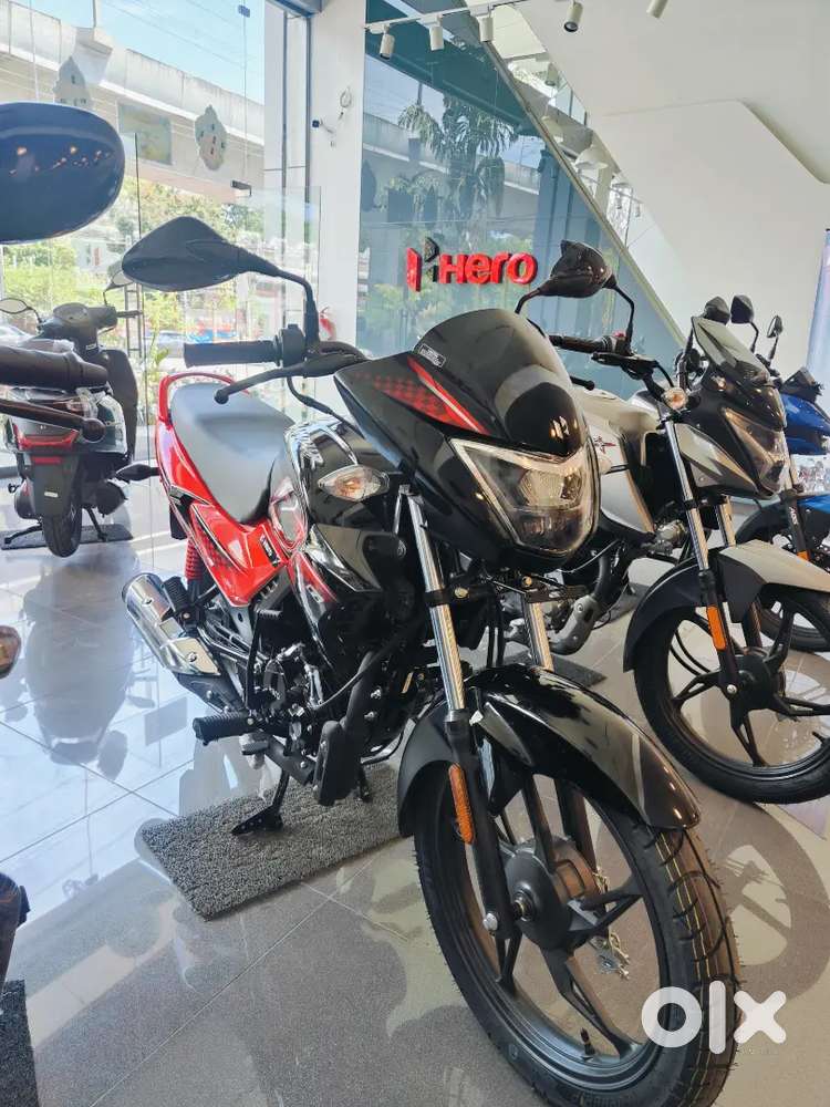 NEW GLAMOUR JUST PAY 13000/FREE HELMET