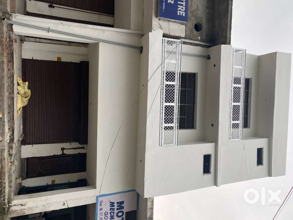 Commercial Building For Sale on Main Saili Road