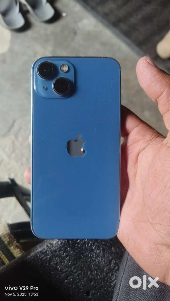 iPhone 13 128gb battery health 80 condition 85%