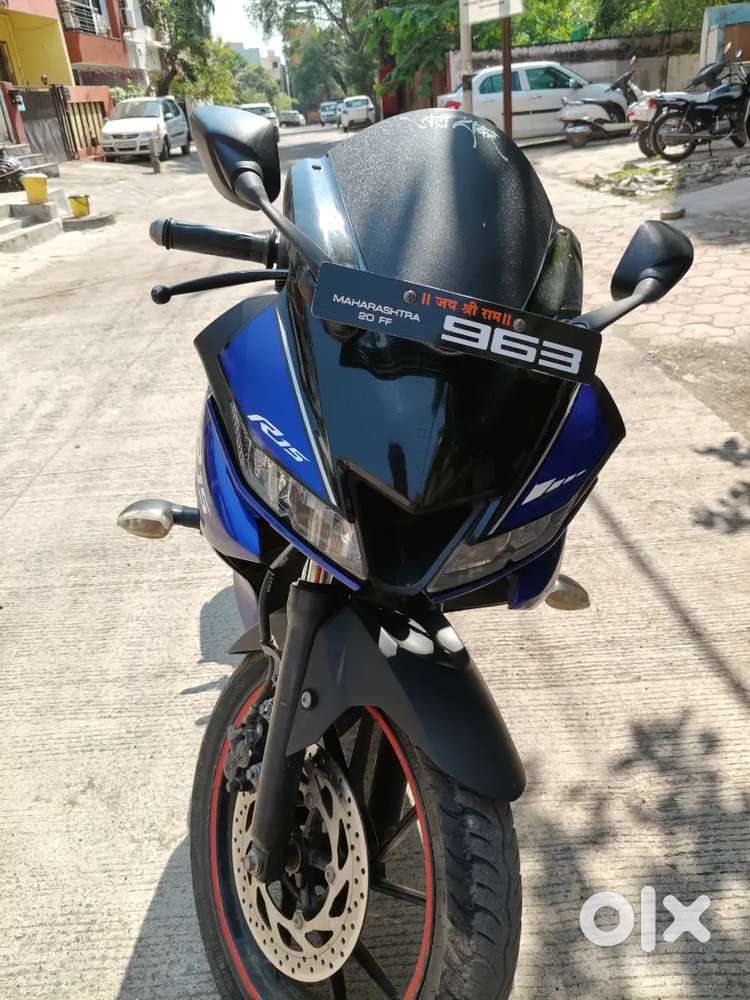 Yamaha R15 v3