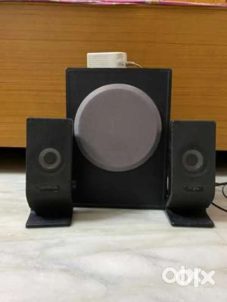 Creative 2.1 speaker