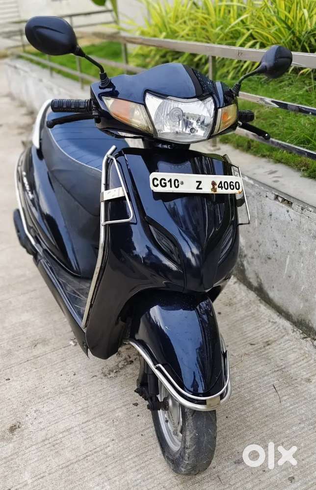 2015/16 MODEL 
HONDA ACTIVA 3G SCOOTY 
21000 KM RUNNING 
1 YEA