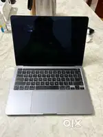 Macbook m2 pro 2022 512 gb storage 8 gb ram