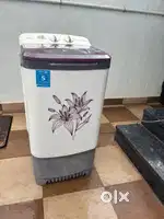 7.5kg and 9kg  washing machine voltas beko and onida