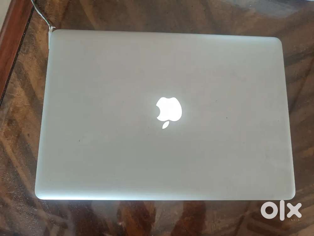 MacBook pro (15 inch) serious buyer only