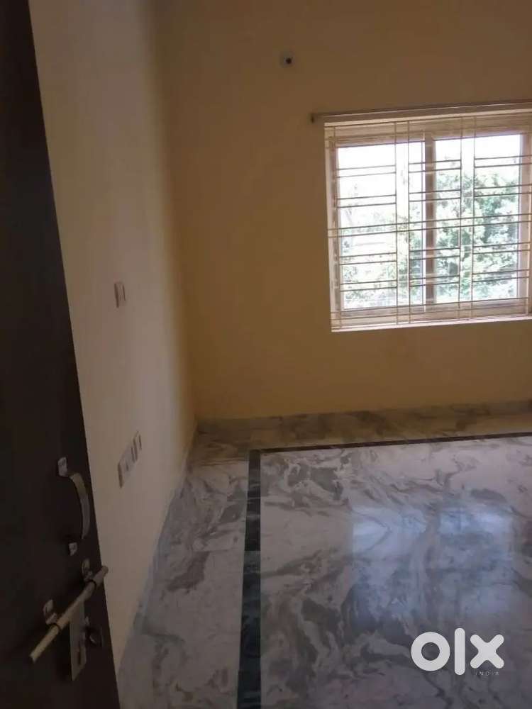 1 Bhk For Family And  Bachelor