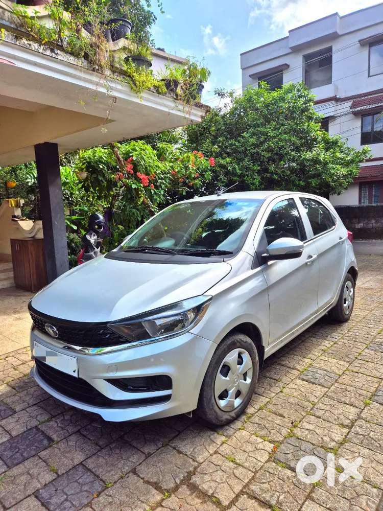 Tata tiago xt 1.2, Urgent sale 25338 km driven full history,