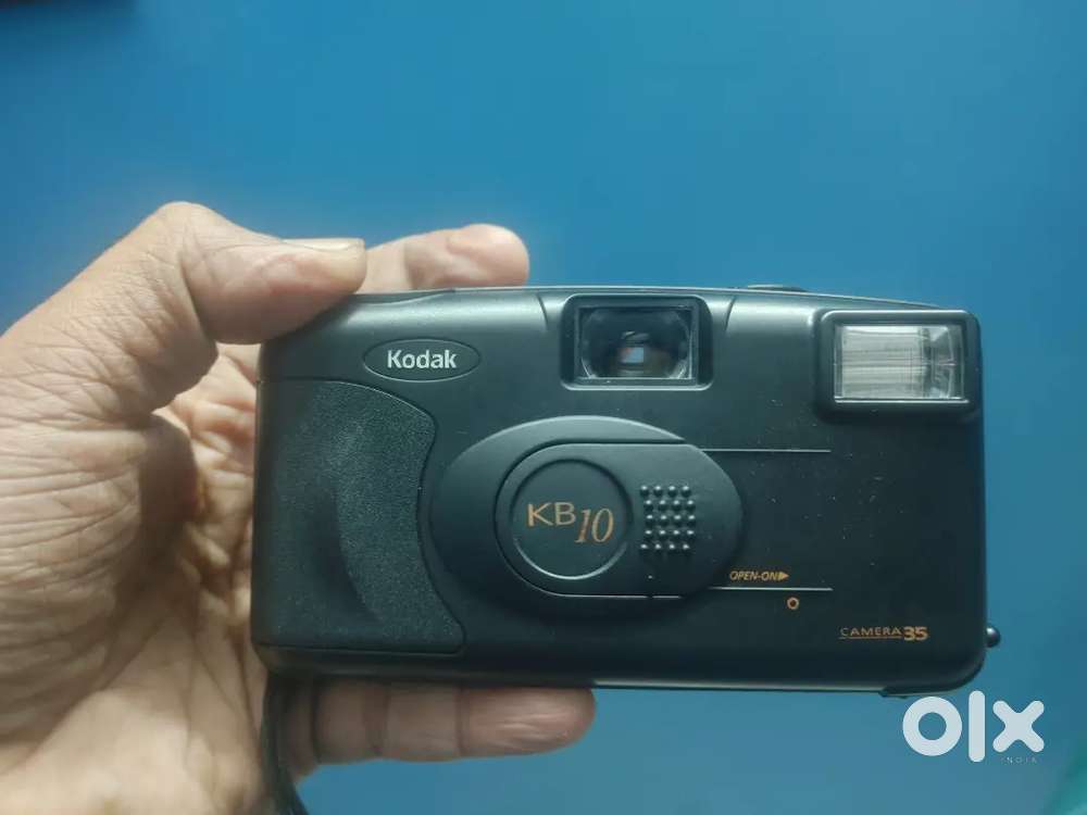 KODAK KB-10 35MM CAMERA