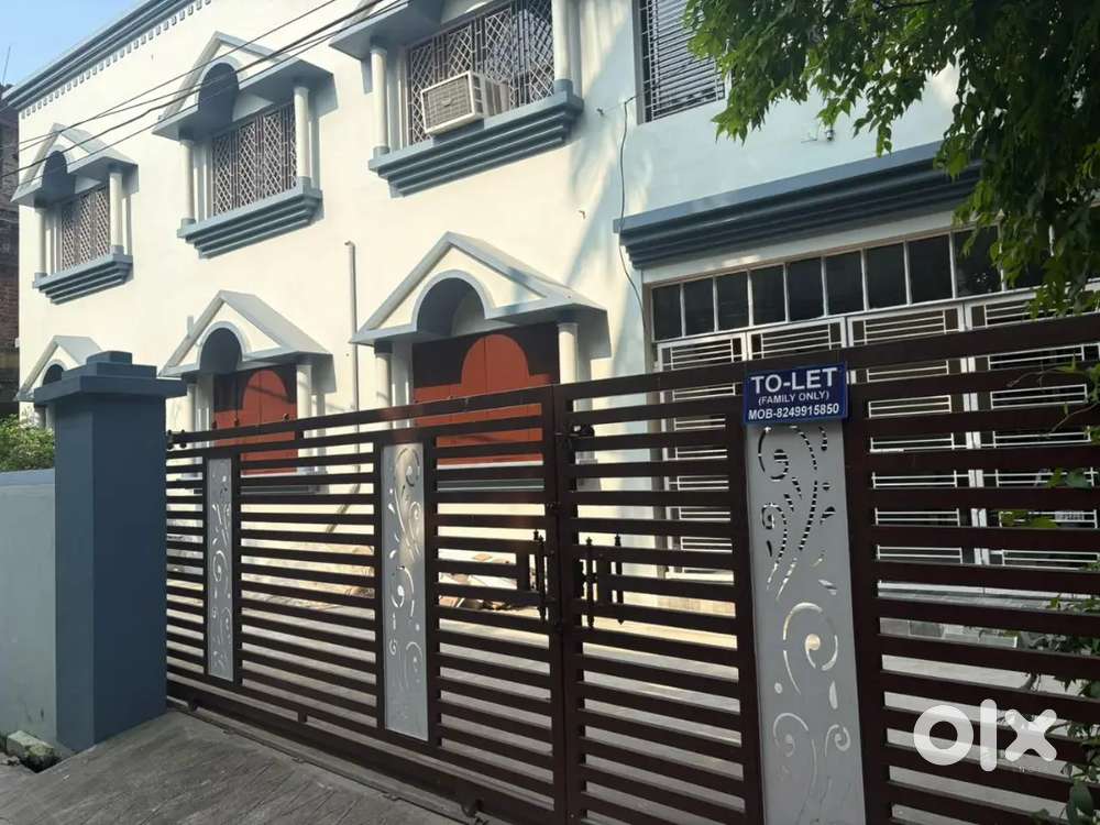 Immediately available 3bhk for rent with parking, portico,utility area