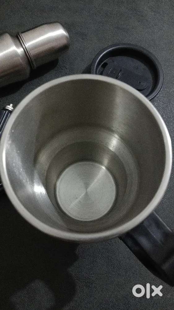 Ele kettle & feeding bottle