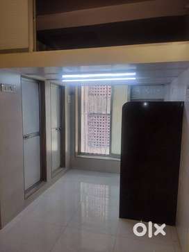 GET 1RK FLAT AT RENT 22K AT CURRY ROAD WEST