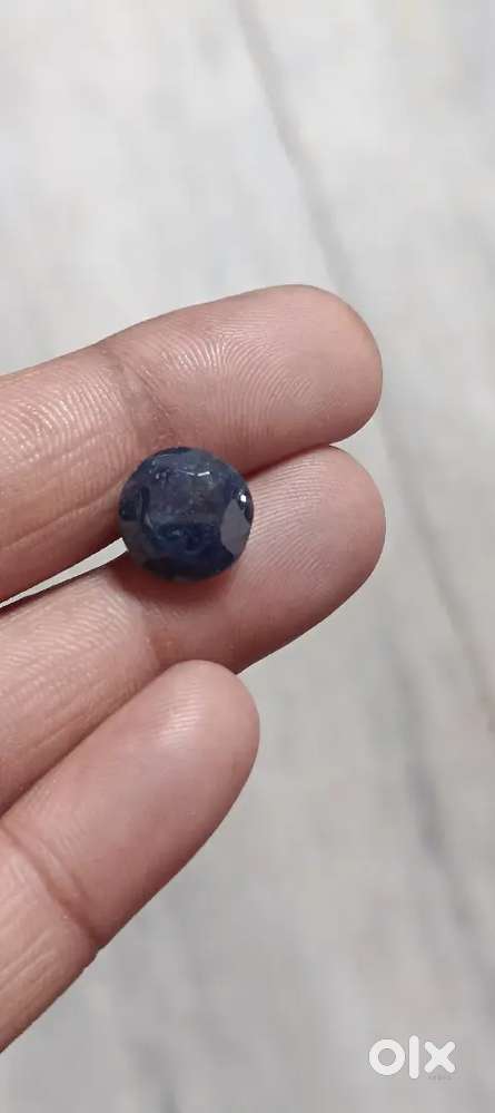 Natural blue sapphire