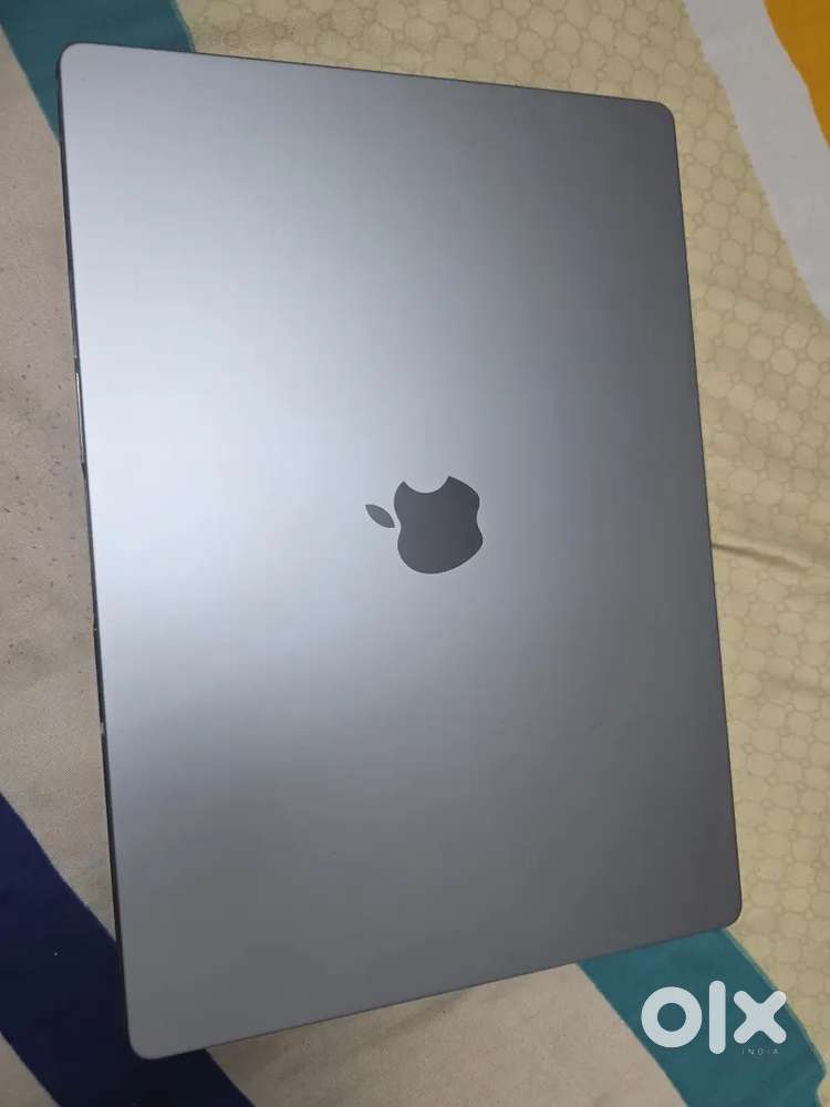 Apple MacBook Pro 16-inch (M1 Pro, 16 GB RAM / 512 GB SSD) –Space Grey