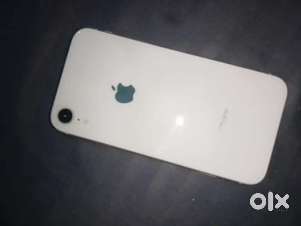 Xr white 64 gb