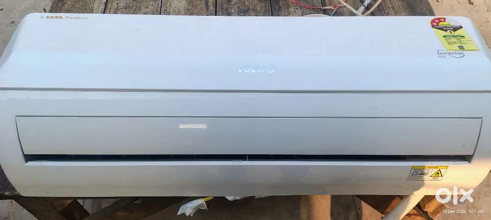 1.5 ton voltas inverter new condition minimum use only 2 year old