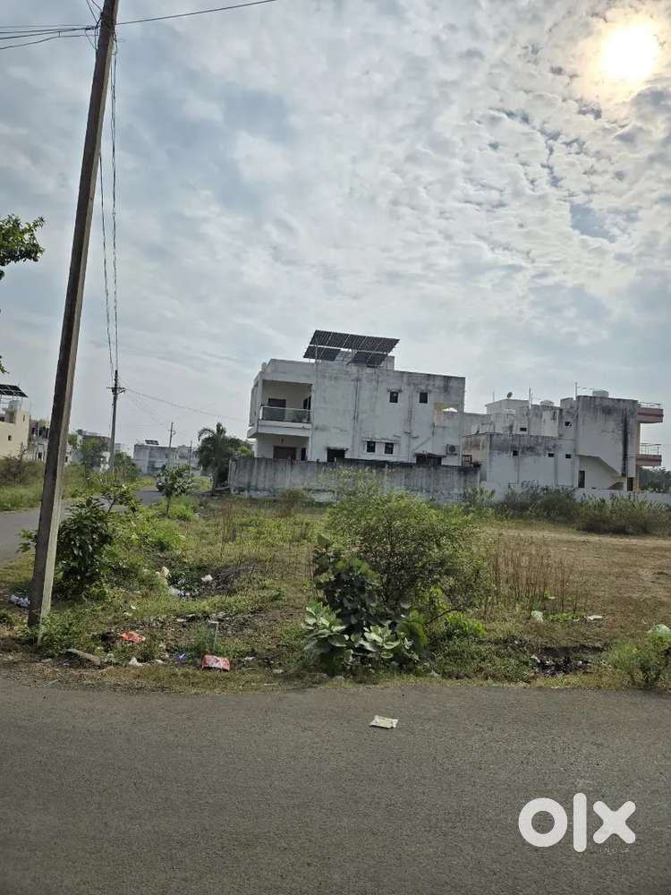 INDIVIDUAL SEPARATE CORNER PLOTS 25X36