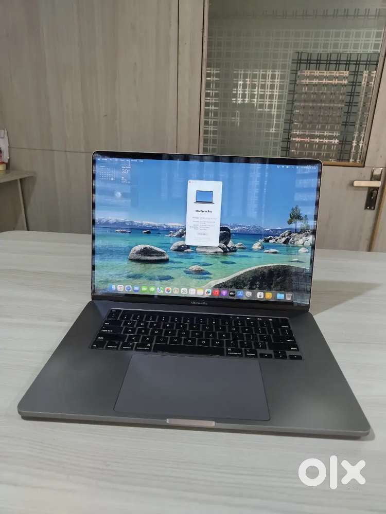 Macbook Pro 2019 A2141 - Intel i9  64 GB  2 TB   8 GB 5500 AmD GPU