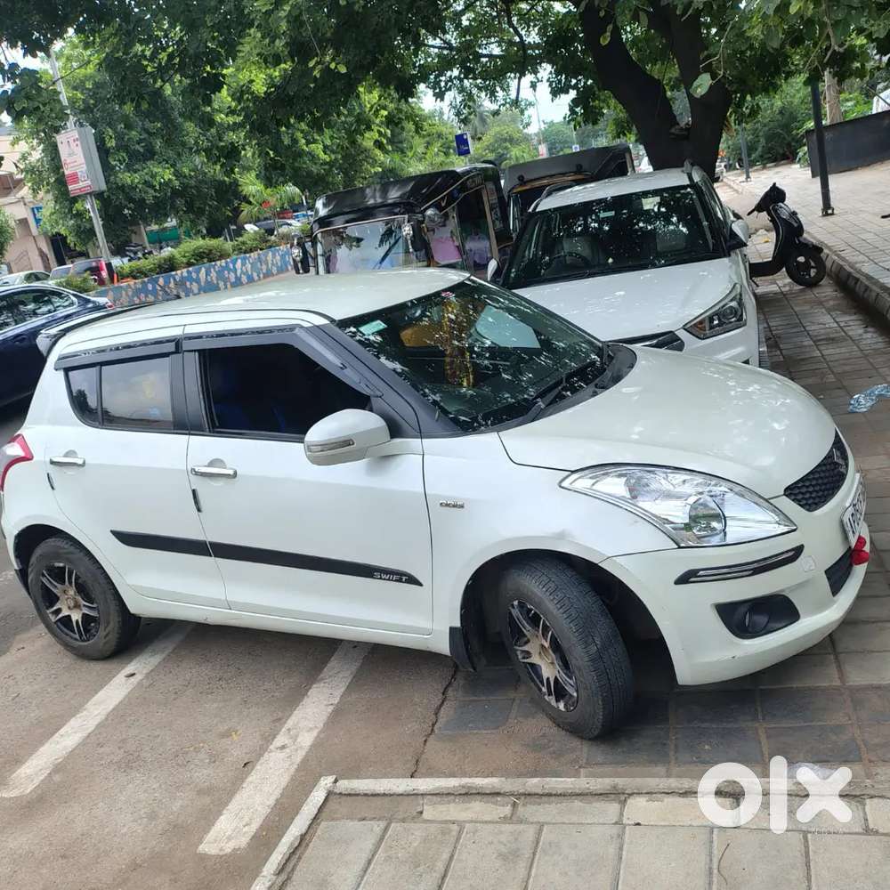 Maruti Suzuki Swift 2012 Diesel 100500 Km Driven