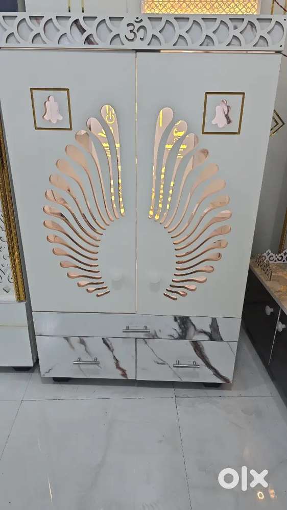 New 2.50X4 particle board mandir with 18 mm mdf