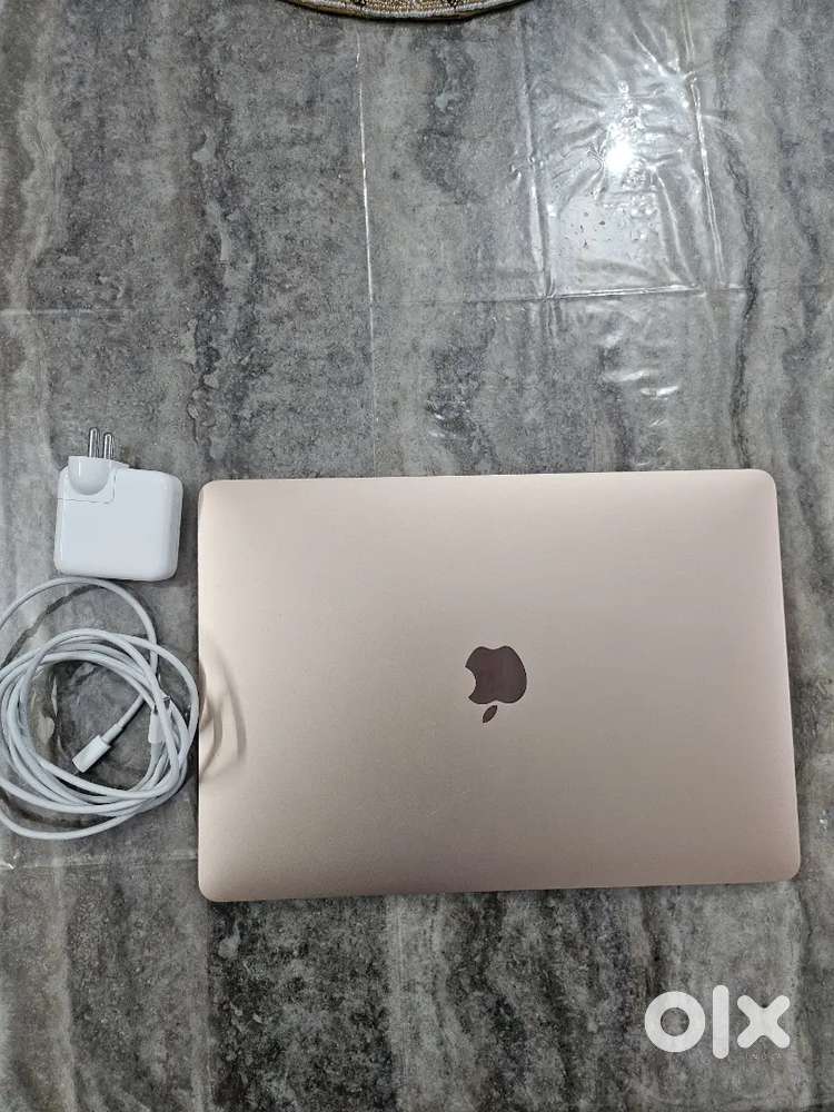 Apple MacBook Air M1