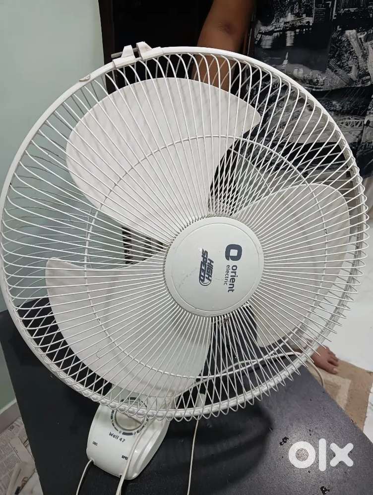 Orient wall fan and table fan
