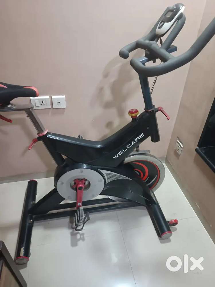 Exercise spin bike for exercise